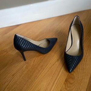 Ann Taylor Navy heels sz 9, worn once
